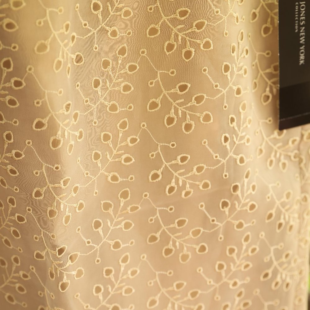 Gold/mustard yellow Sz  4 Jones of New York skirt